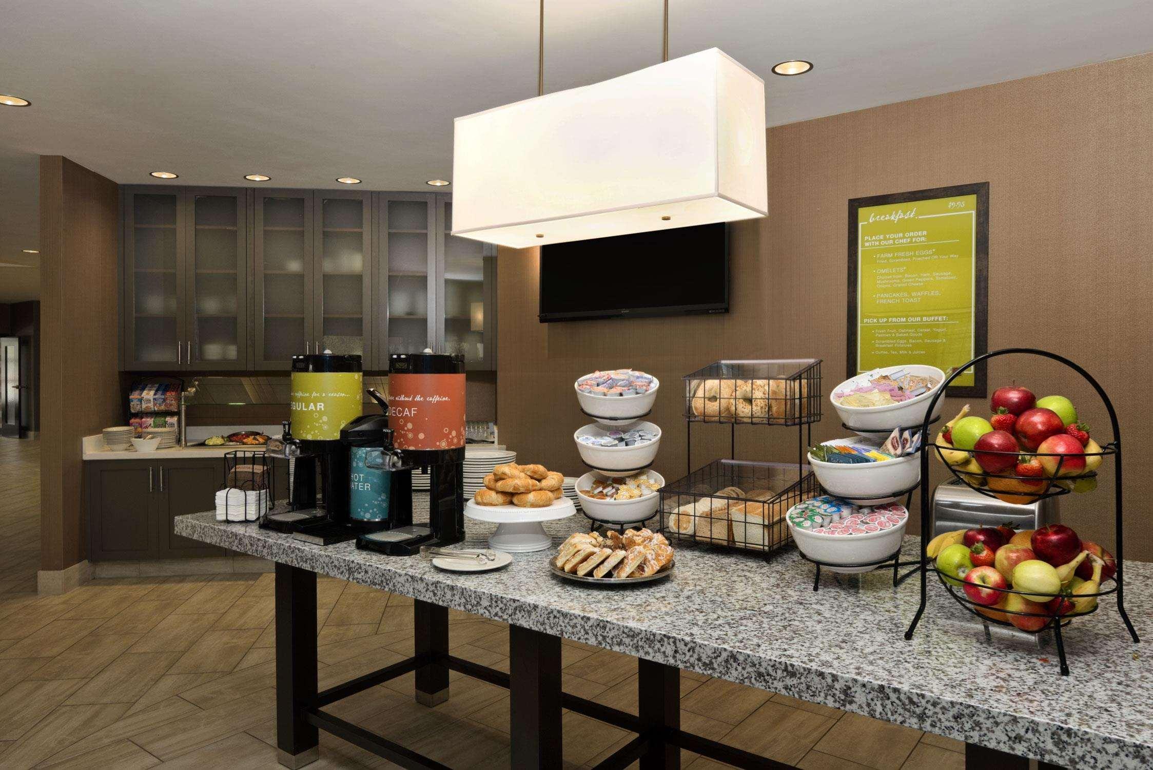 Hilton Garden Inn Ogden Restoran foto