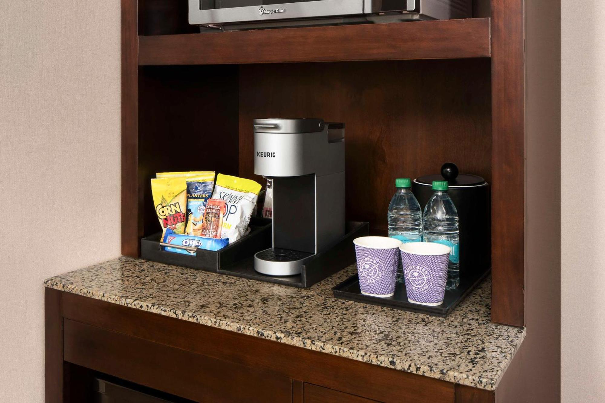 Hilton Garden Inn Ogden Bagian luar foto