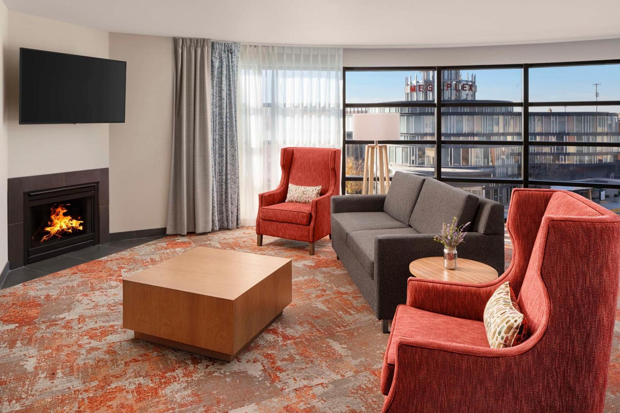 Hilton Garden Inn Ogden Bagian luar foto